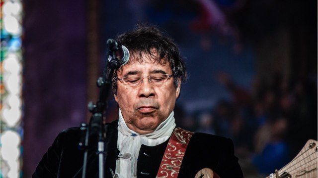 Voici - Laurent Voulzy opéré : pourquoi il ne peut plus chanter et jouer de la guitare