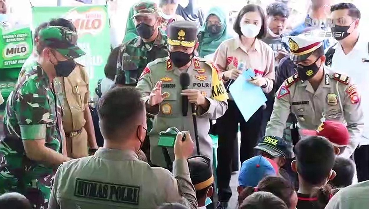 Kapolda Kalbar Tinjau Vaksinasi Massal Serentak Di Mapolres Ketapang