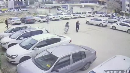 Son dakika haber | Bir kadının darbedilmesi güvenlik kamerasına yansıdı