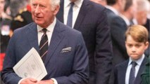 VOICI - Prince Charles : son soi-disant fils caché rend hommage au prince Philip et partage leur ressemblance