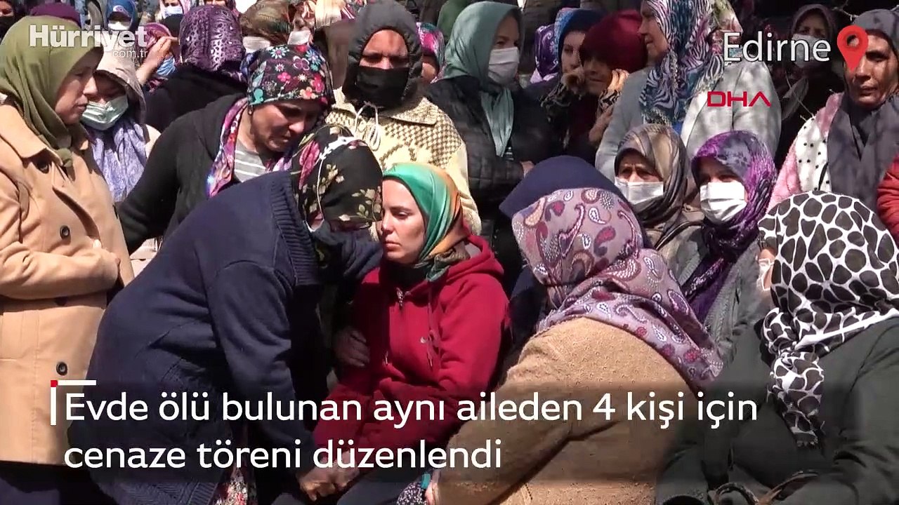 Evde ölü bulunan aynı aileden 4 kişi için cenaze töreni düzenlendi