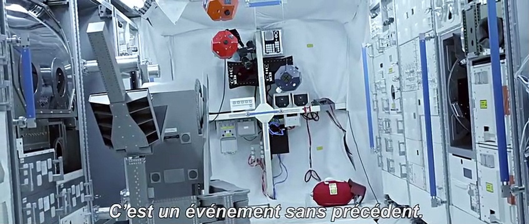 The Visit : une rencontre extraterrestre - VOST
