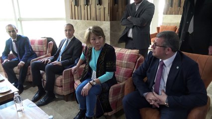 Başkan Taban, Kazakistanlı gazetecileri Oylat’ta ağırladı