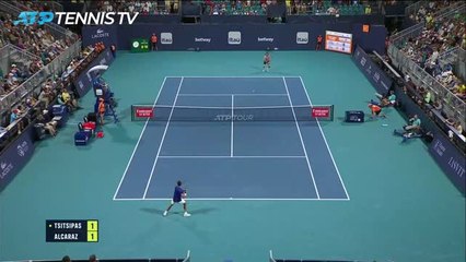 Miami - Alcaraz assomme Tsitsipas en deux sets