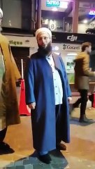 Alkol uyarısı yapanlara "taciz" suçlaması! "Para kopartmak isteyen dansöz olsaydı..."