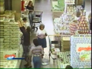 Derrubando o Milho  Pegadinha  Programa Silvio Santos