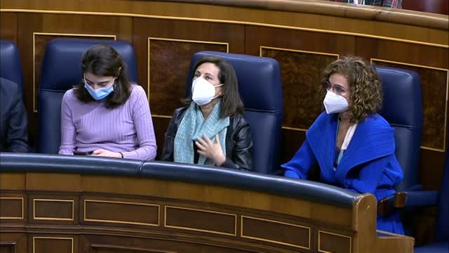 El presidente comparece ante el Congreso para explicar su plan anti crisis