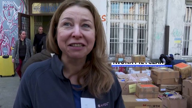 Un convoi de femmes fait 4.000 km en camion pour aider les Ukrainiens