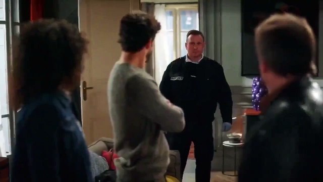 Plus belle la vie 4512 Indiscrétion - Fanny ment à la police au sujet d'Alexandre