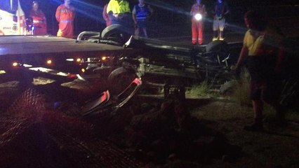 Car rolled off Hereford Street bridge at BAthurst