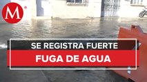 Fuga de agua en alcaldía por excavaciones en Gustavo A. Madero, CdMx