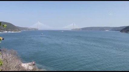 Sarıyer'de balıkçılar av yasağını teknelerine bakım yaparak değerlendiriyor