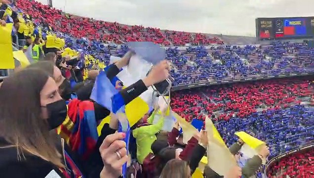 Mural al Camp Nou abans del Barça contra el Reial Madrid (30-3-22)
