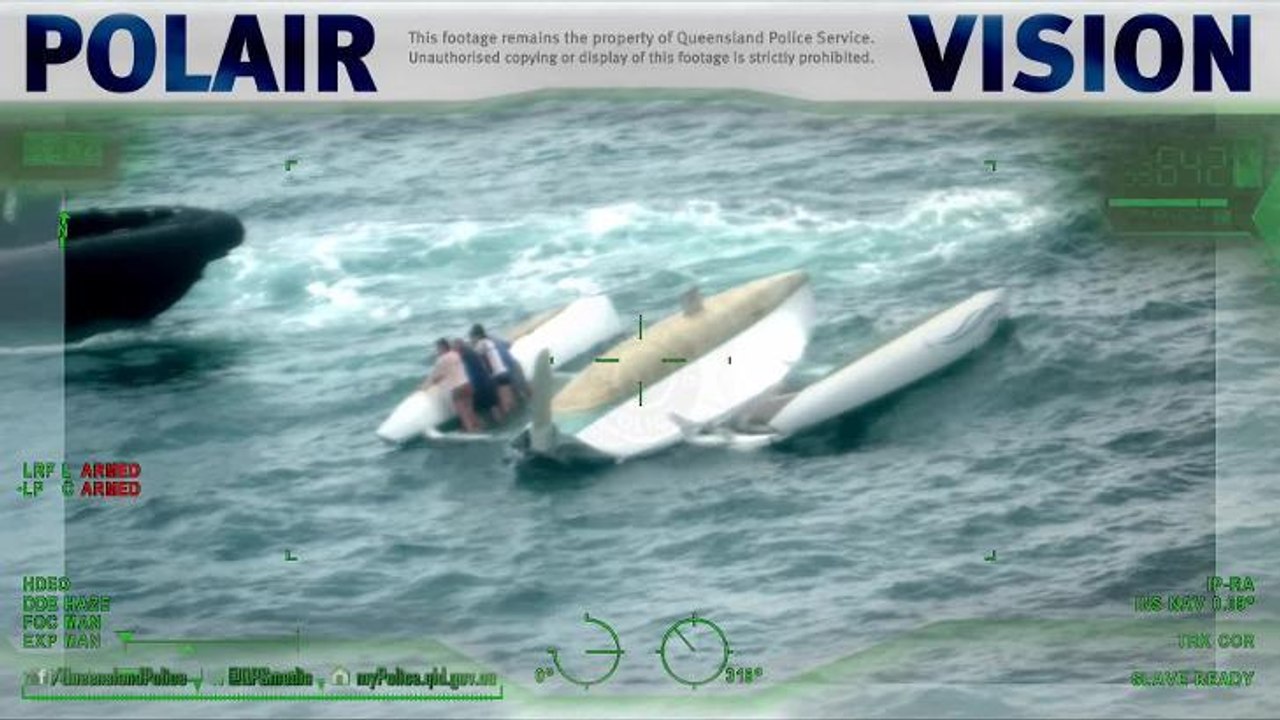 Upturned_boat_Green_Island