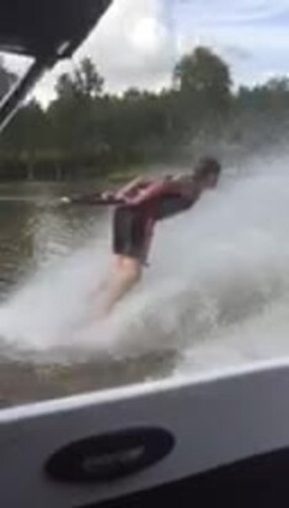 Watch Zak ski backwards