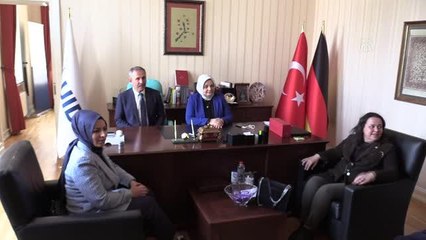 AK Parti Kadın Kolları heyeti Almanya temaslarına Köln'de başladı