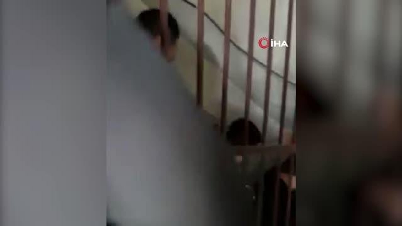 Polis battaniyeyi kaldırınca ortaya çıkardı: 945 litre kaçak içki ele geçirildi