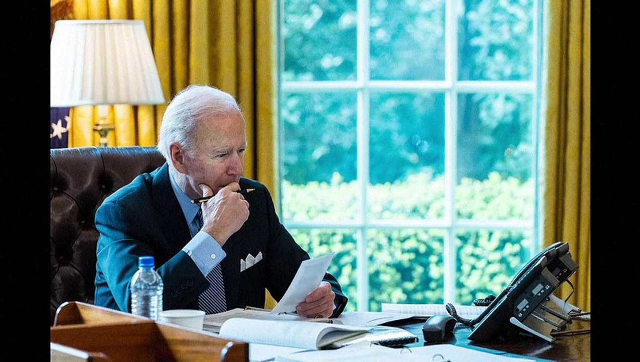 Biden e Zelensky discutem mais ajuda militar à Ucrânia