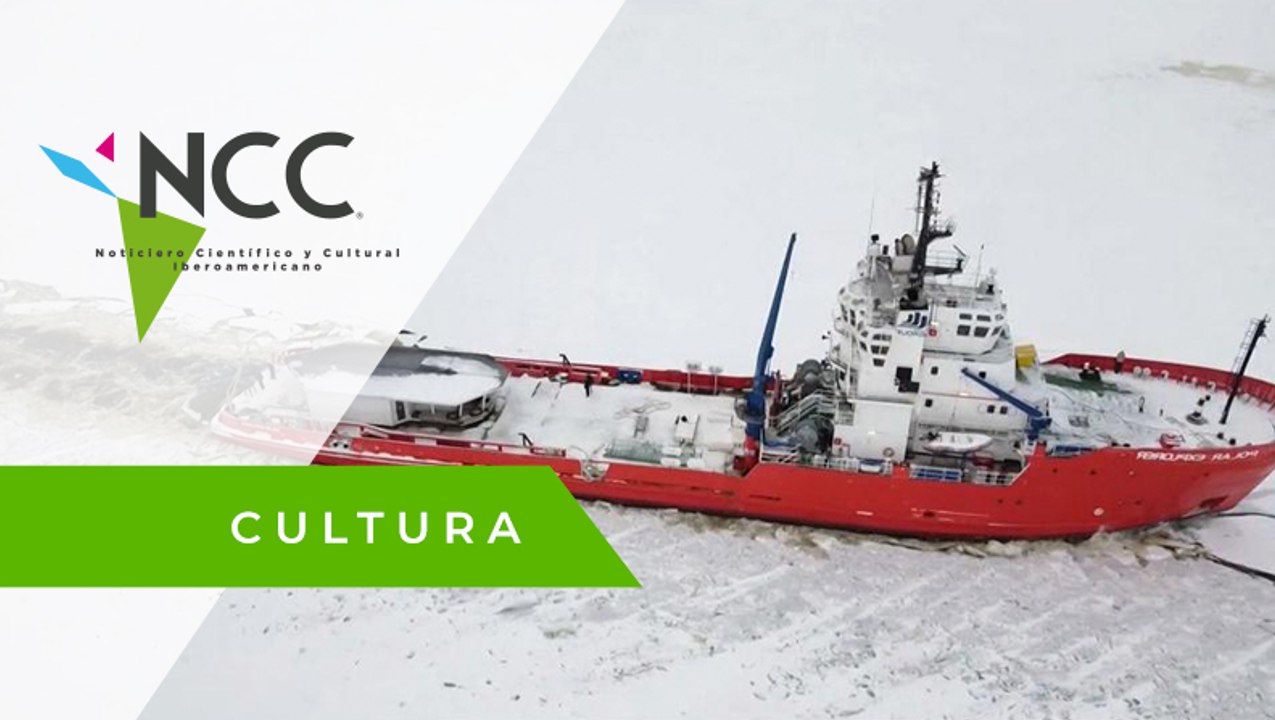 Un crucero rompehielos atraviesa las aguas del mar Báltico