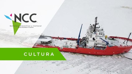 Un crucero rompehielos atraviesa las aguas del mar Báltico