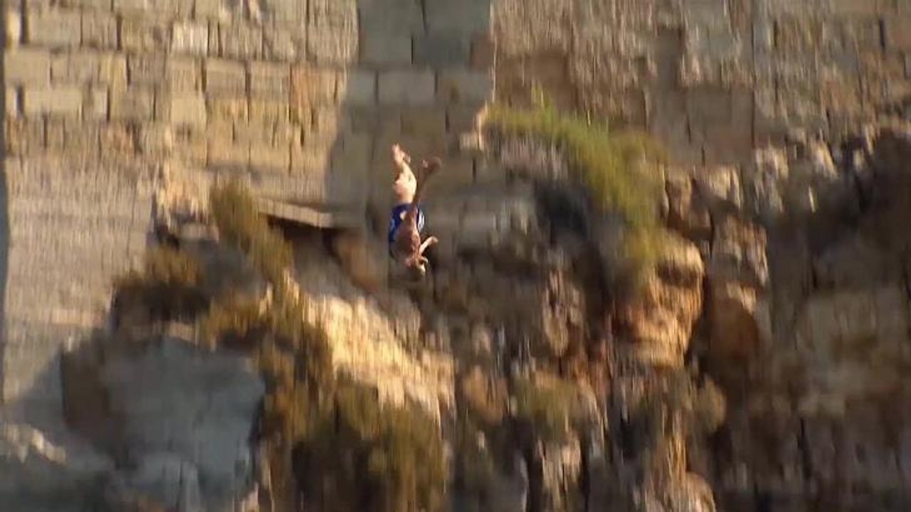 Red Bull diving