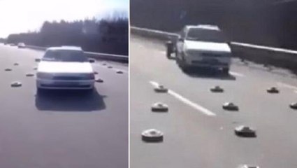 Ukrayna'da akıllara durgunluk veren görüntü! Sivil araçlar yola döşenen mayınların üzerinden geçti