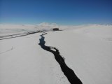 Kars'ta kar altındaki menderesler büyülüyor