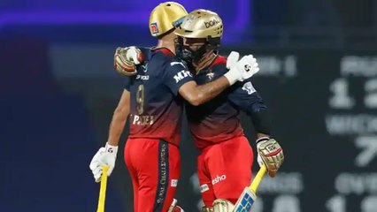 KKR ನ ಈ ಬೌಲರ್ ಹೆಲ್ಪ್ ಮಾಡದೇ ಇದ್ದಿದ್ರೆ RCB ಗೆಲ್ತಾನೆ ಇರ್ಲಿಲ್ಲ | Oneindia Kannada