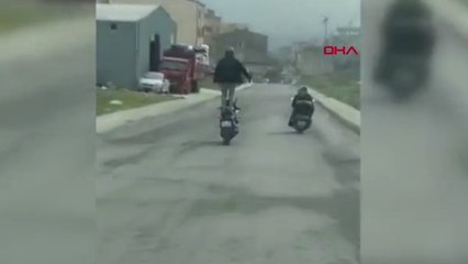 Avcılar'da motosikleti ayakta sürdü