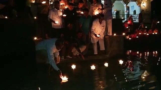 Video : दीपों से जगमगा उठी रामसागर झील, चहूंओर गूंजा जय-जय राजस्थान