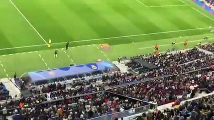 El Camp Nou canta: "¿Dónde está Florentino?" / Santi Ovalle (Twitter)