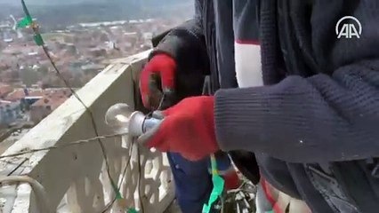 Selimiye Camisi minarelerine "mahya" asıldı