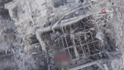 Mariupol'de yerleşim yerleri harabeye döndü