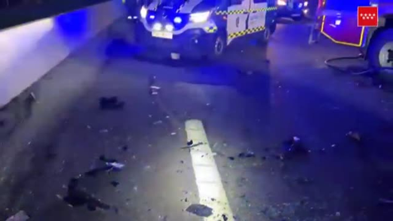 Dos heridos en un aparatoso accidente en Madrid