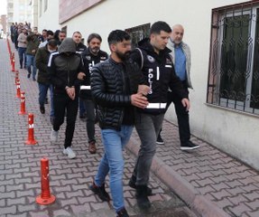 Son dakika haberleri... 50 MİLYON TL'LİK KAÇAKÇILIK OPERASYONUNDA 18 ŞÜPHELİ ADLİYEDE