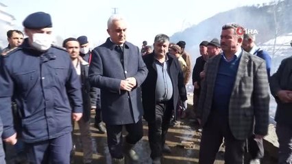 Son dakika haberleri: Vali Çakır'dan yangın açıklaması: "Kimseyi mağdur etmeyeceğiz"