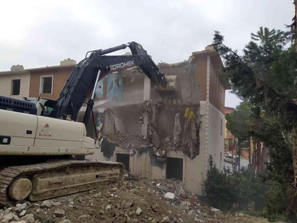 Büyükçekmece'de kentsel dönüşüm çalışmaları hız kesmeden devam ediyor