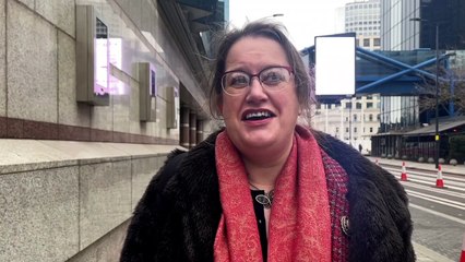 COVID-19: Is the government right to put an end to free lateral flow tests?