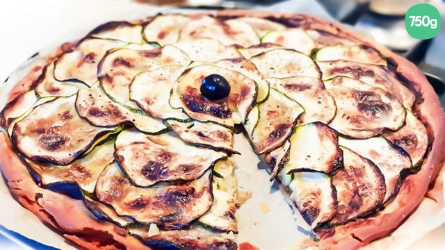 Tarte fine aux courgettes et tapenade noire