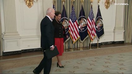 EUA ponderam libertar petróleo da reserva estratégica