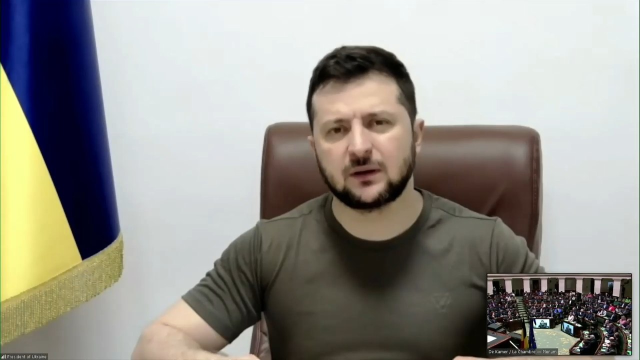 Le président ukrainien Volodymyr Zelensky s’exprime devant la Chambre