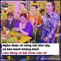 Ty Thy mua cả chiếc xe bánh da lợn khiến cô bán hàng bật khóc | Điện Ảnh Net