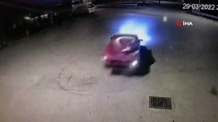 Annesinin aracıyla drift atan gence trafik polisinden büyük hediye! Hayatı boyunca bunu unutamayacak