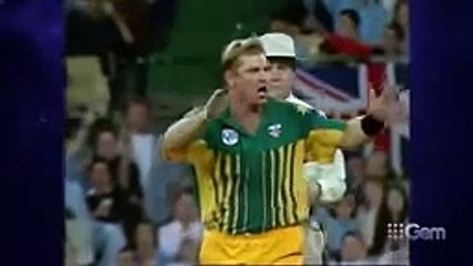 Cricket legends and close friends pay tribute to Shane Warne at state memorial