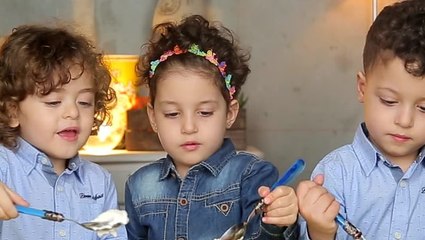 ما يحصل عندما تسلمين قالب حلوى إلى توأم ثلاثي