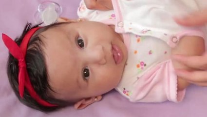 حيلة ذكية تسهل عليك تغيير حفاض طفلك