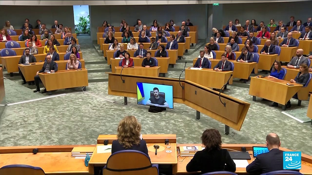 Poutine dit que Moscou exigera dès vendredi le paiement du gaz en roubles