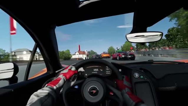 Forza Motorsport 5 : Les gâchettes de la manette Xbox One