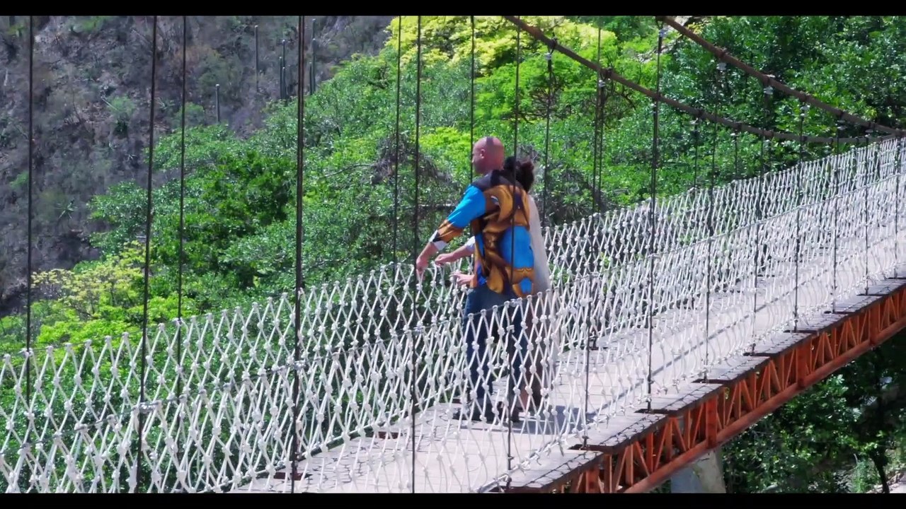 Gruta al amor - Tráiler