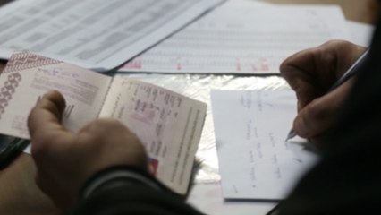 هربا من الحرب.. أوكرانية تنزح إلى غزة برفقة زوجها